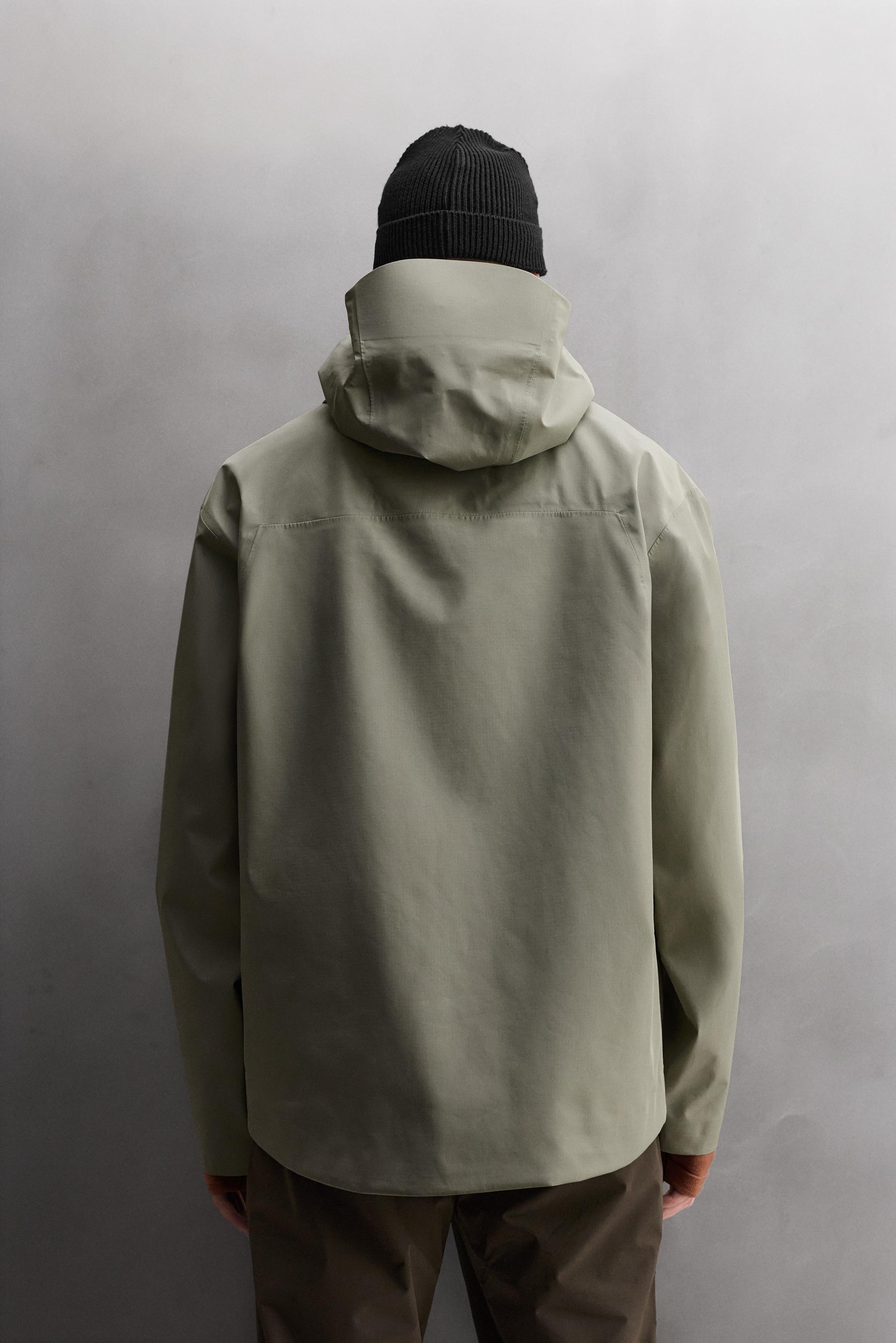 TECHNICAL WATERPROOF SHELL JACKET
